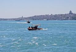 Üsküdar'da denizde görülen kişi için arama sürüyor