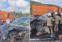 Eyüpsultan'da yol bakım kamyonetine minibüs çarptı: 6 yaralı