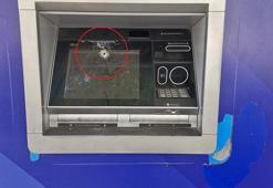 Diyarbakır’da bir bankaya ait 2 ATM kurşunlandı