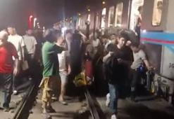 Gaziosmanpaşa’da trafoda çıkan yangın nedeniyle tramvay seferleri durdu