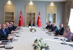 Cevdet Yılmaz, Cumhurbaşkanlığı Ekonomi Politikaları Kurulu üyeleriyle görüştü