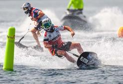 Motosurf heyecanı Çeşme'de başlıyor