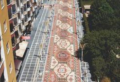 Mardin'de halı motifli cadde ilgi görüyor