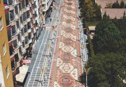 Mardin'de halı motifli cadde ilgi görüyor