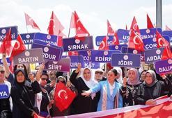 81 ilden gelen şehit aileleri Cudi Dağı’ndaki şehitliği ziyaret etti