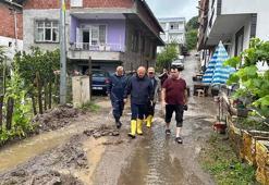 Ordu’da sağanak; ev ve iş yerlerini su bastı