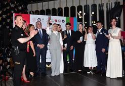 Adana’da Azerbaycan Milli Kurtuluş Günü etkinliğinde ‘Eski Bavullar’ filminin gösterimi yapıldı