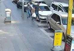Pastaneden çıkarken silahlı saldırıya uğradı; olay kamerada