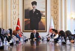 Bakan Gürlek, HAKMED temsilcileriyle bir araya geldi