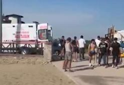 Denize giren 2 kardeşten biri boğuldu