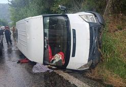 İzmir'de işçi servisi devrildi; 1 ölü, 1'i ağır 10 yaralı