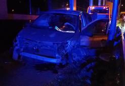 Bursa'da otomobil ile kamyonet çarpıştı: 2 yaralı