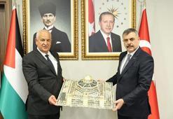 Bakan Çiftçi, Filistinli mevkidaşı Ziyad Hab El Rih ile bir araya geldi