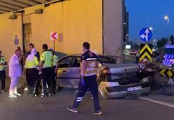 Bakırköy'de hafif ticari araç ile otomobil çarpıştı: 5 yaralı