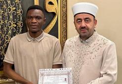 Kayseri'ye üniversite eğitimi için gelen Zambiyalı Dominic Müslüman oldu