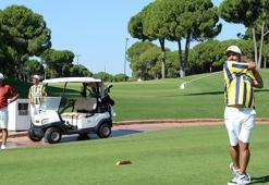 Üç kulübün taraftarı golf sahasında dostluk için buluştu