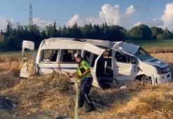 Silivri'de yolcu minibüsü devrildi; 2 ölü, 10 yaralı