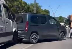 Kartal'da motokuryeyle kavga ederken aracını geri viteste unutan sürücü kaza yaptı