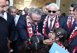 Chobani CEO'su Hamdi Ulukaya'dan Erzincanspor'a destek