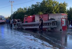 Malatya'da yangına giden itfaiye aracı devrildi; 3 yaralı