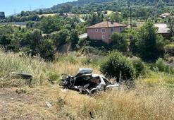 Bolu'da otoyolda otomobil şarampole devrildi: 1 ölü, 3 yaralı