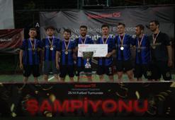 Yemeksepeti Express 25’inci Yıl Futbol Turnuvası’nın şampiyonu ‘Saatte 3’ takımı oldu