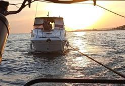 Beylikdüzü açıklarında makine arızası yapan tekne kurtarıldı