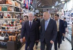 İstanbul Valisi Davut Gül, Kapalıçarşı'da esnafla buluştu