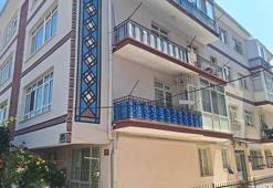 Emekli polis, cezaevinden izinli çıkıp kendisini bıçaklayan oğlunu öldürdü