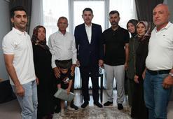 Bakan Kurum’dan depremzede Yusuf ve dedesine ziyaret