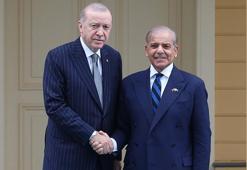 Cumhurbaşkanı Erdoğan, Pakistan Başbakanı Şahbaz Şerif ile görüştü