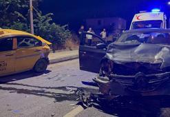 Alkollü sürücünün kullandığı otomobil, taksiye çarptı: 1 yaralı