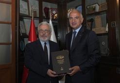 Bakan Ersoy, IRCICA'nın çalışmalarını inceledi
