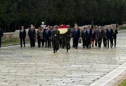 NATO heyetinden Anıtkabir'e ziyaret