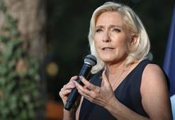 Le Pen cumhurbaşkanlığı adaylığını resmen açıkladı
