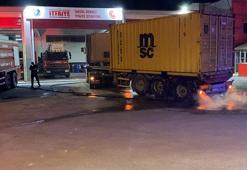 Bursa'da yanan TIR'ı 10 kilometre kullanıp itfaiyeye ulaştırdı