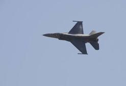 Yunanistan’da acil iniş yapan F-16 savaş uçağı alev aldı
