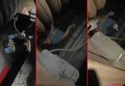 Marmaray'da raylara oturan yolcu trenin altında sıkıştı; güvenlik görevlileri kurtardı