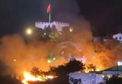 Ankara Kalesi etrafındaki ot yangını söndürüldü