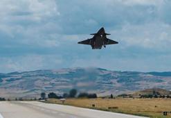 Bayraktar Kızılelma, hedefi 120 kilometrenin üzerinden süpersonik füzeyle vurdu