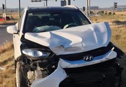 Çorum'da iki otomobilin çarpışması kamerada; 6 yaralı