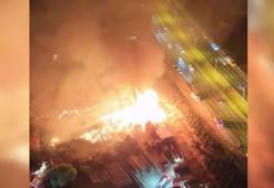 Ankara’da tahta paletlerin depolandığı alanda yangın