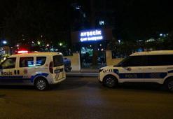 Boşanma aşamasındaki eşini çay bahçesinde tabanca ile öldürdü