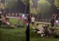Kadıköy’de sopalı yumruklu kavga kamerada
