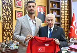 Merih Demiral, Devlet Bahçeli'yi ziyaret etti