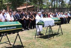 Kazada ölen anne ile kızı, son yolculuklarına uğurlandı
