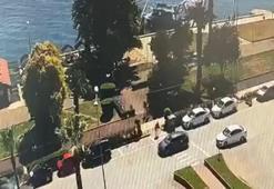 Geri giden araca bakan sürücü hafif ticari aracıyla önündeki otomobile çarptı; kaza kamerada