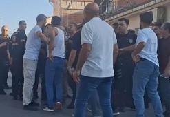 Bursa’da mahalleli arasında bıçaklı ‘park etme’ kavgası: 3 yaralı