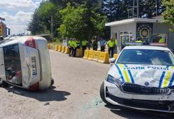 Kamyonla çarpışan otomobil takla attı: 1 çocuk öldü, 3 yaralı