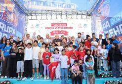 Sultangazi’de Yunus Emre Gençlik ve Spor Merkezi hizmete açıldı